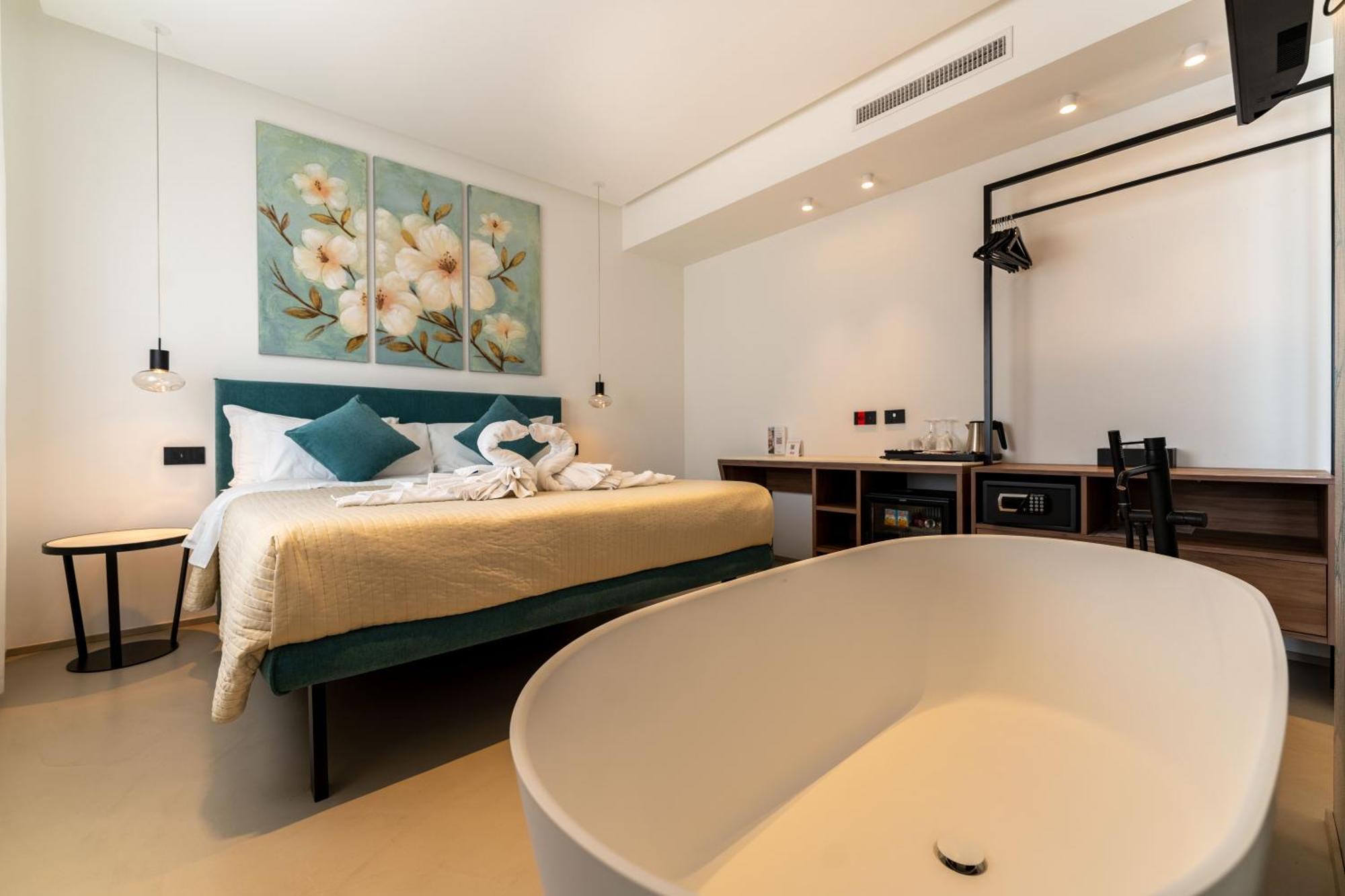 B&B Le Suites Di Costanza Cefalu Exterior photo