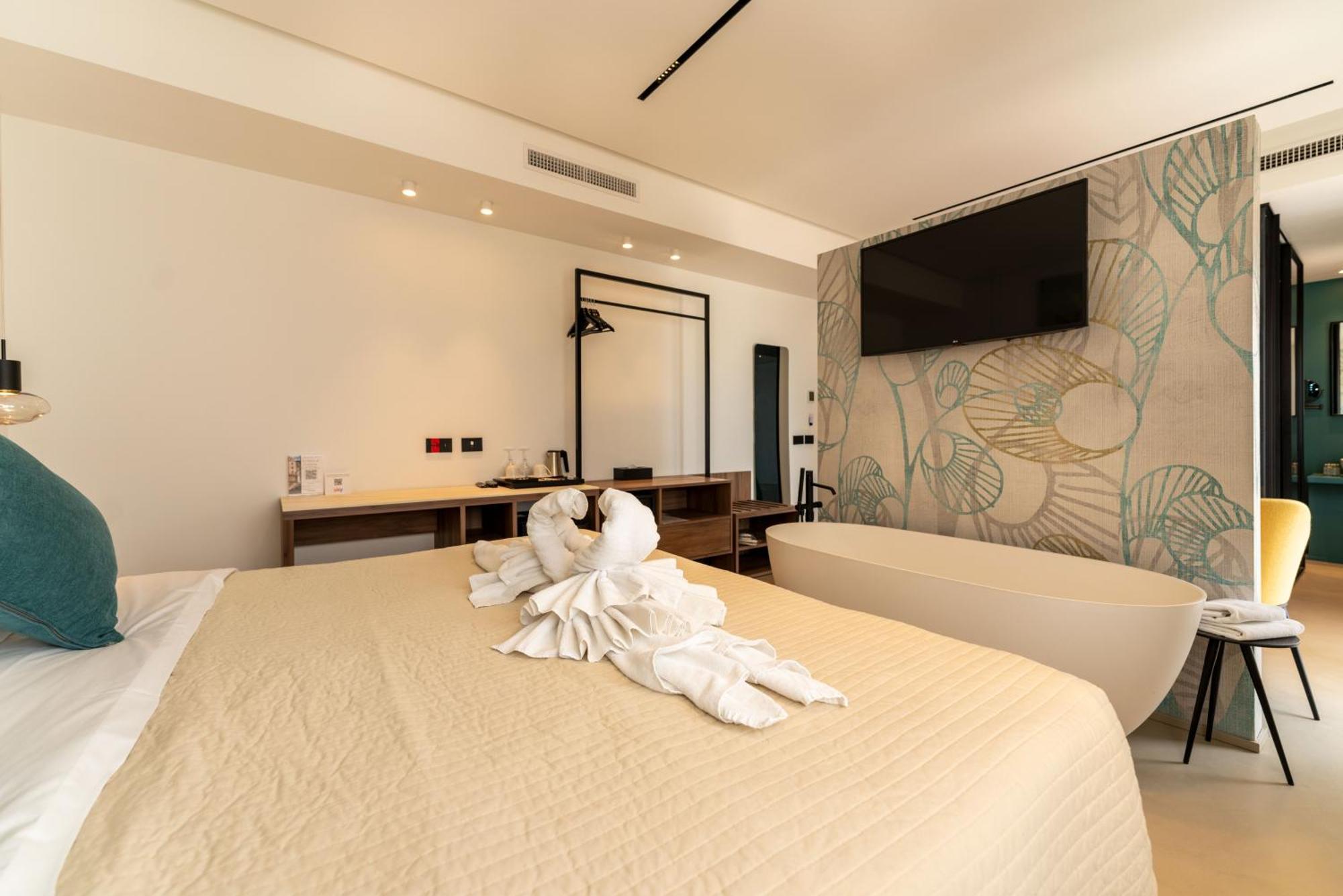 B&B Le Suites Di Costanza Cefalu Exterior photo